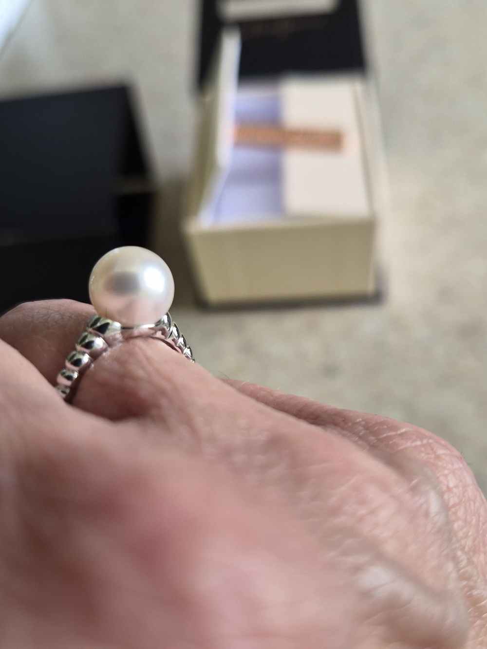 White Pearl Ring 14k White Gold Sz 7 - Picture 3 of 11